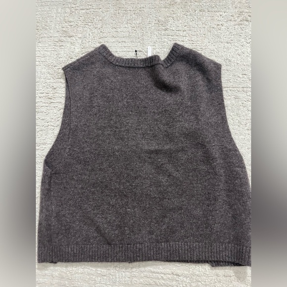 NWOT Free People Beatrice Cashmere Button Up Sleeveless Top - Picture 5 of 7